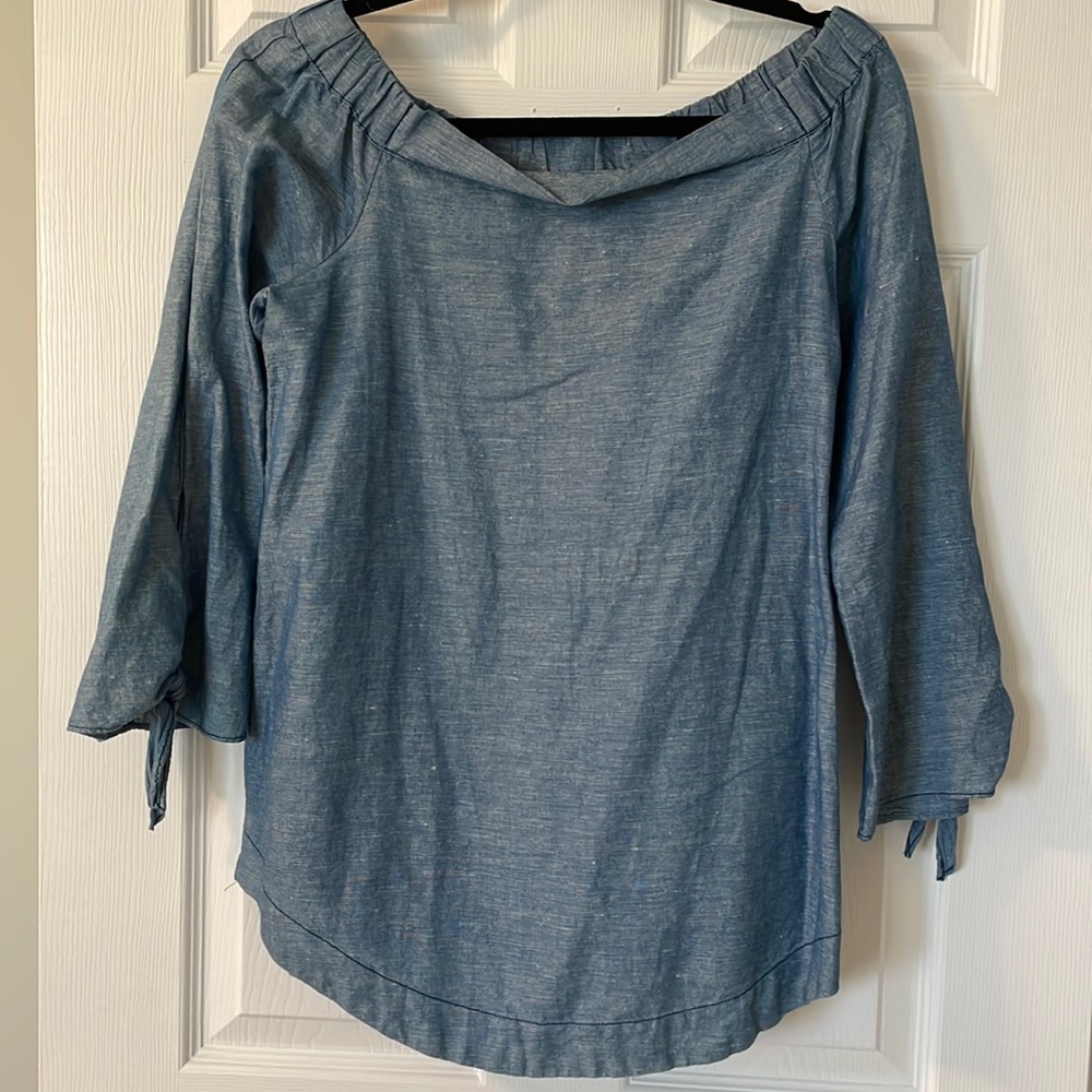 Free people off the shoulder chambray denim top size extra small NWOT